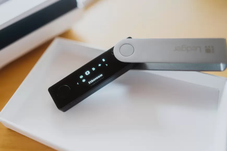 Decrypting Jack Dorsey's BitKey Gambit: Block's Bold Move into Bitcoin Hardware Wallets